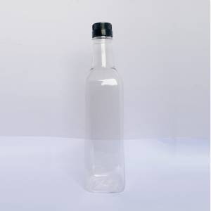 Transparent Plastic Square Premium PET Bottle in Delhi